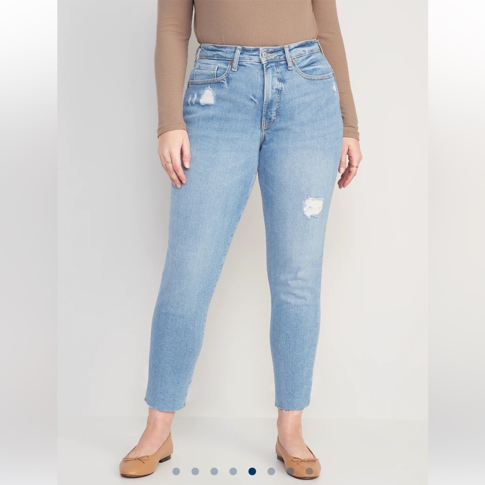 Women Curvy High-Waisted OG Straight Distressed Jeans